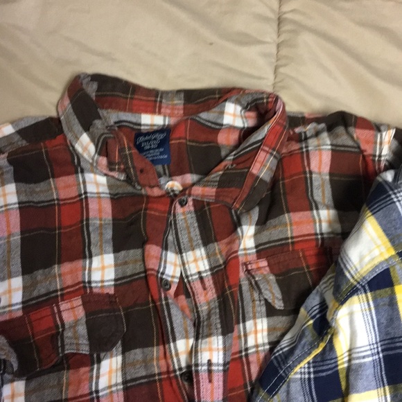 Flannels - Picture 3 of 4